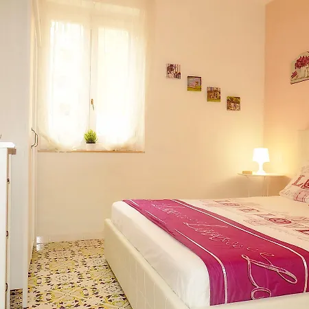 Dimora L'orchidea Holiday home *