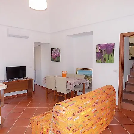 Holiday home Dimora L'orchidea *