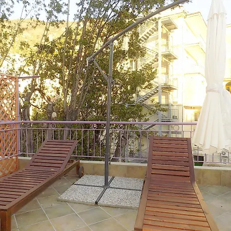 Holiday home Dimora L'orchidea *